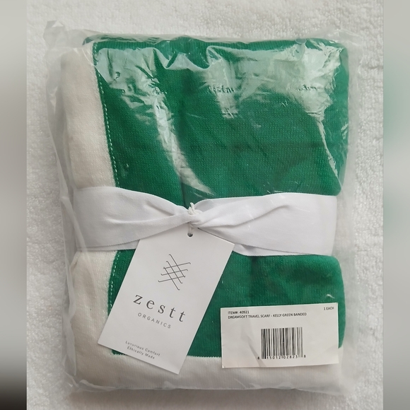 ZESTT DREAMSOFT Organic Cotton Banded Travel Scarf Wrap Kelly Green NWT - Picture 4 of 6